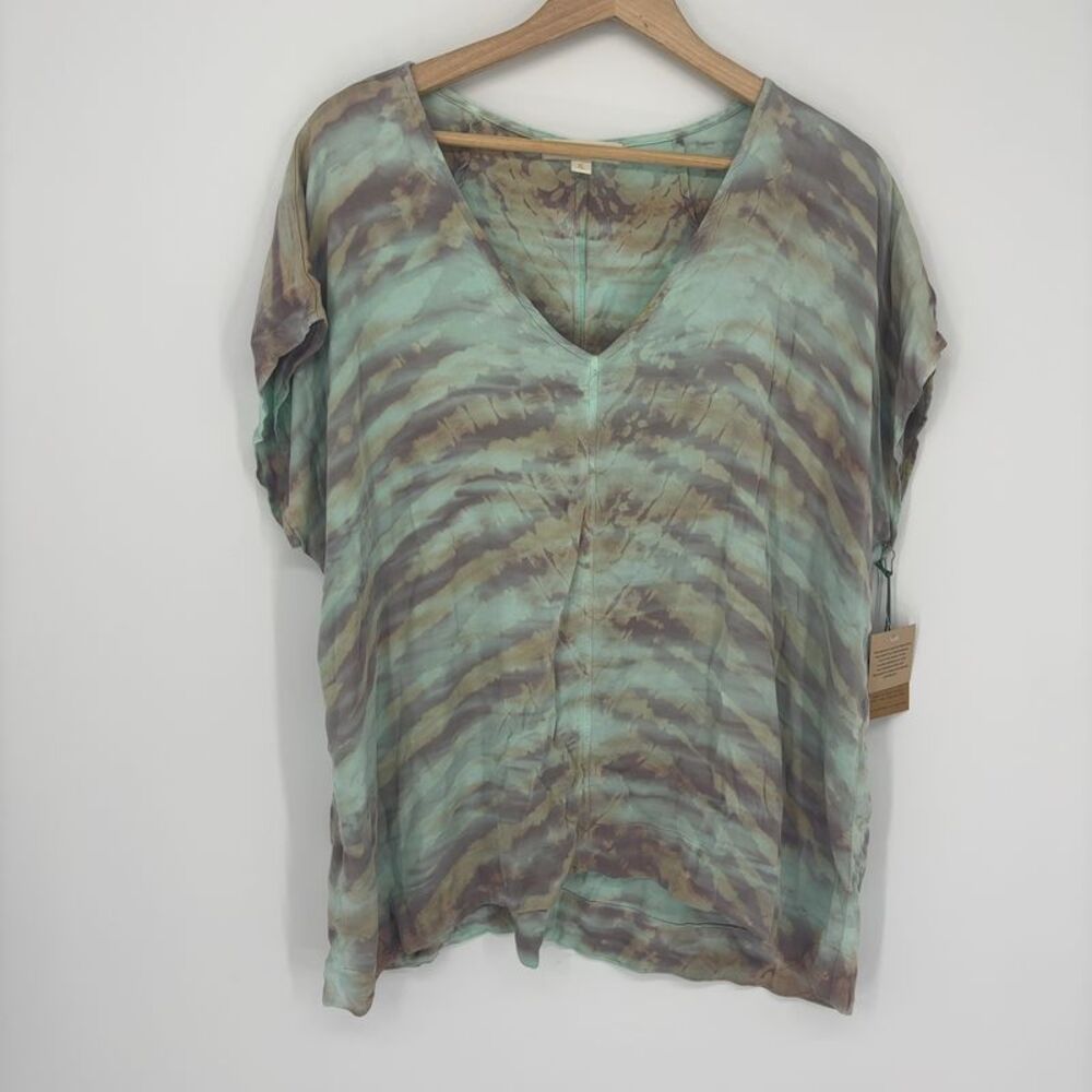 River + Sky Multicolor Downtown Tee
